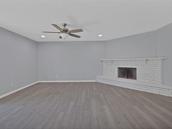 7112  Winterberry Drive , Dallas Texas 75249