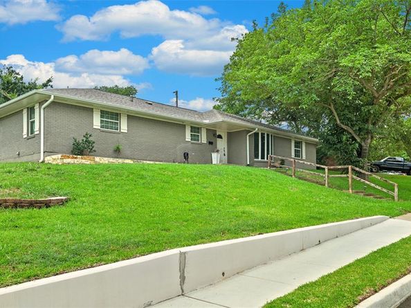 3806  Rainier Street , Irving Texas 75062
