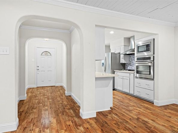 3806  Rainier Street , Irving Texas 75062