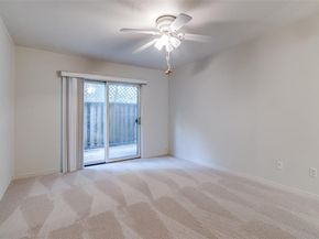 5833  Copperwood Lane  1131, Dallas Texas 75248