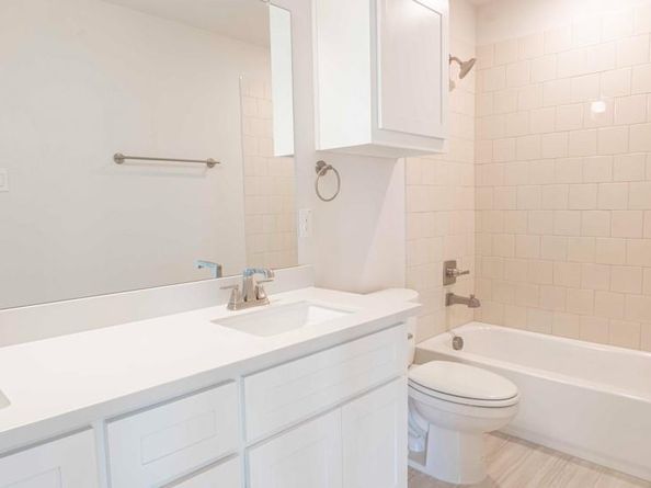 1824  Wittington  , Farmers Branch Texas 75234