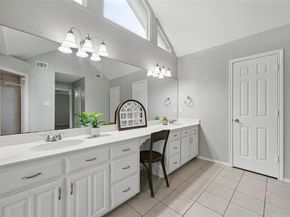 818  Red Oak Drive , Mansfield Texas 76063