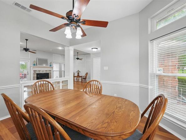 818  Red Oak Drive , Mansfield Texas 76063
