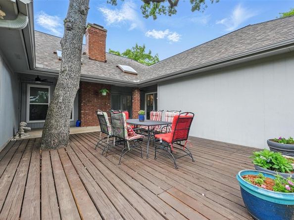 818  Red Oak Drive , Mansfield Texas 76063