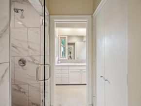 2560  Cockrell Avenue , Fort Worth Texas 76109