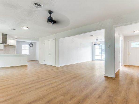 7220  Ellis Road , Fort Worth Texas 76112