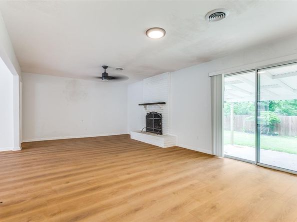 7220  Ellis Road , Fort Worth Texas 76112