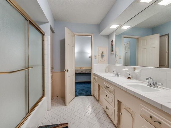 6555  Dartbrook Drive , Dallas Texas 75254