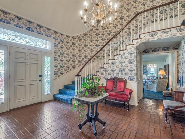 6555  Dartbrook Drive , Dallas Texas 75254
