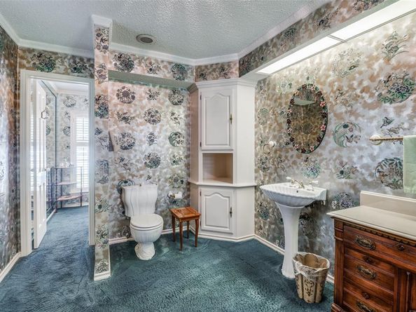 6555  Dartbrook Drive , Dallas Texas 75254