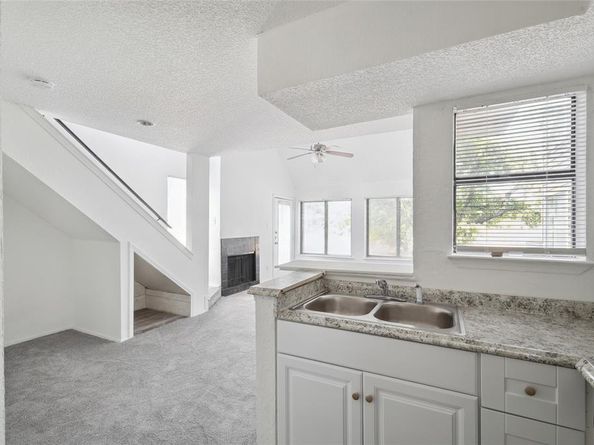 9811  Walnut Street  206, Dallas Texas 75243