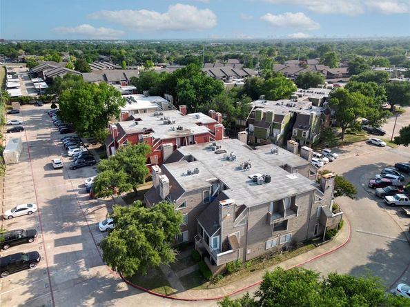 9811  Walnut Street  206, Dallas Texas 75243