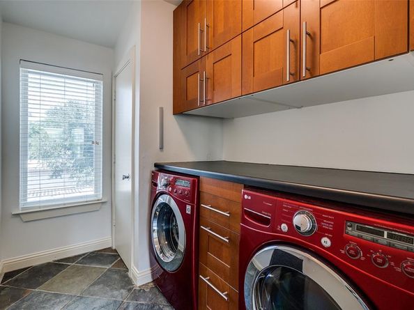 1811 S Ervay Street , Dallas Texas 75215