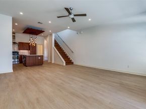 1811 S Ervay Street , Dallas Texas 75215