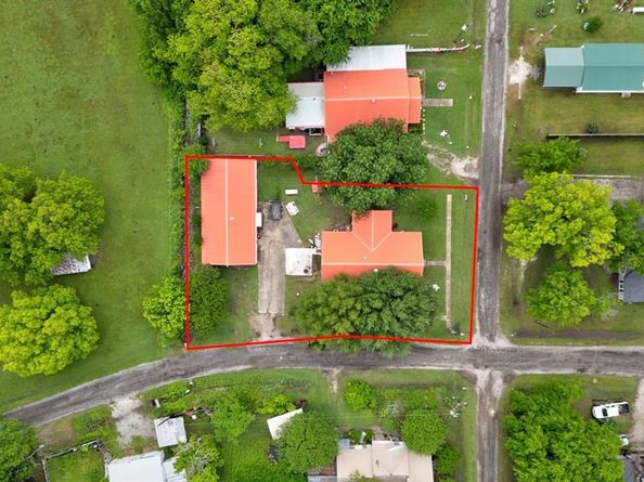 101 E Reed Street , Randolph Texas 75475