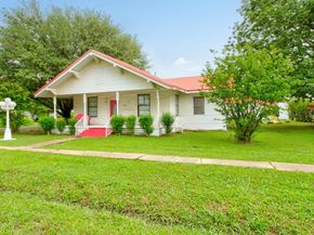 101 E Reed Street , Randolph Texas 75475