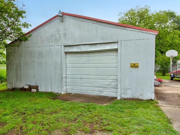 101 E Reed Street , Randolph Texas 75475