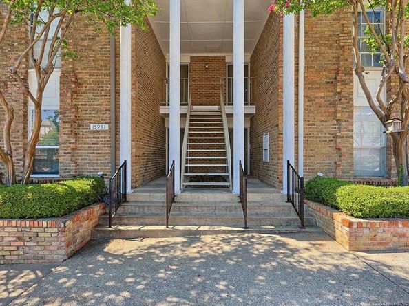 15931  Stillwood Street  2095, Dallas Texas 75248