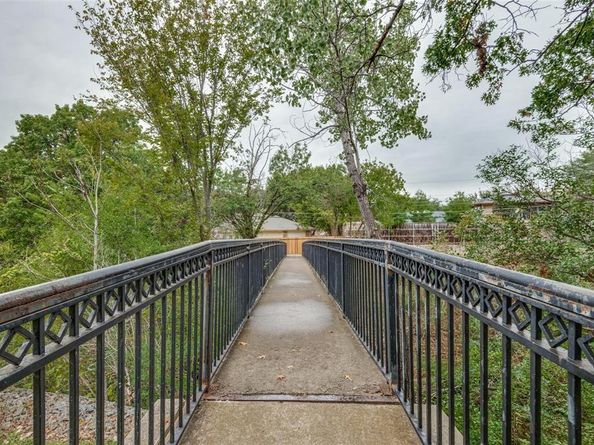 10544  Cox Lane , Dallas Texas 75229