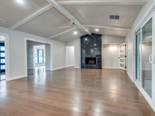 10544  Cox Lane , Dallas Texas 75229