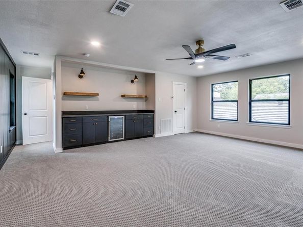 10544  Cox Lane , Dallas Texas 75229