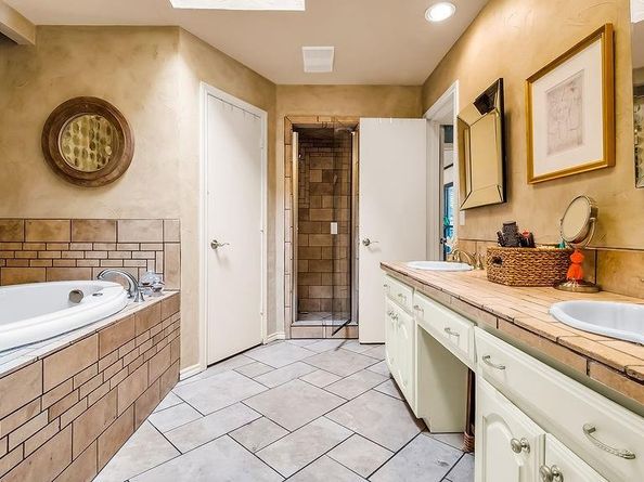 7335  Debbe Drive , Dallas Texas 75252