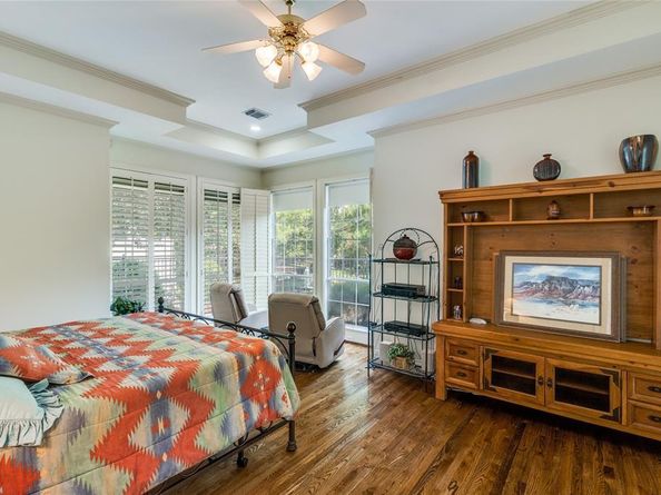 63  Downs Lake Circle , Dallas Texas 75230