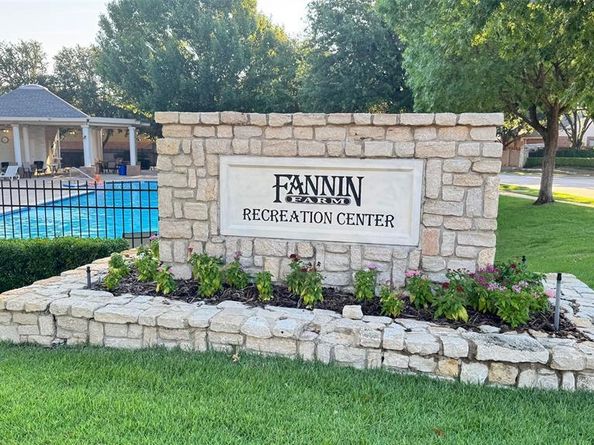 6705  Marie Weldon Court , Arlington Texas 76001