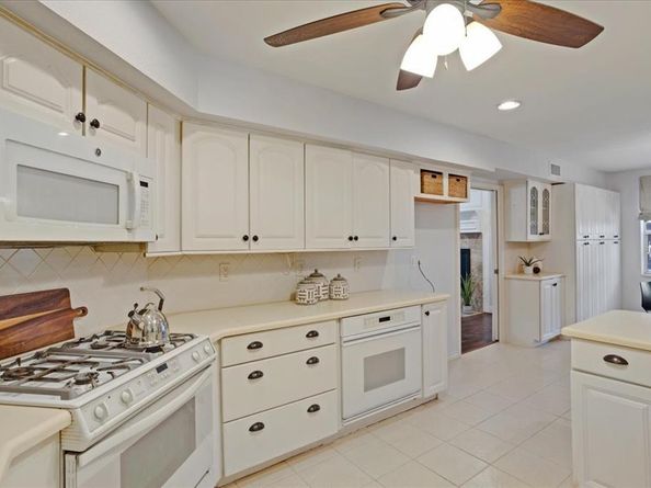6  Vicksburg Lane , Richardson Texas 75080