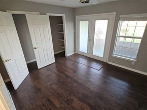 746  Haven Lane , Fort Worth Texas 76112