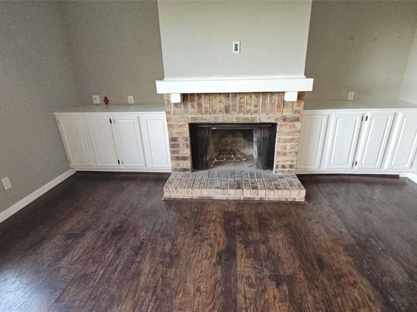 746  Haven Lane , Fort Worth Texas 76112