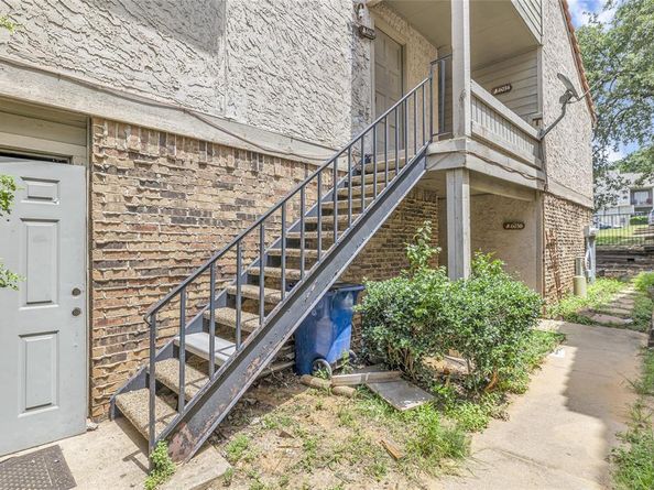 6040  Stoneybrook Drive , Fort Worth Texas 76112
