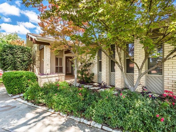 3501  Esplendor Avenue , Irving Texas 75062