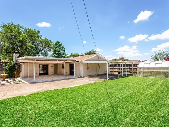 3501  Esplendor Avenue , Irving Texas 75062