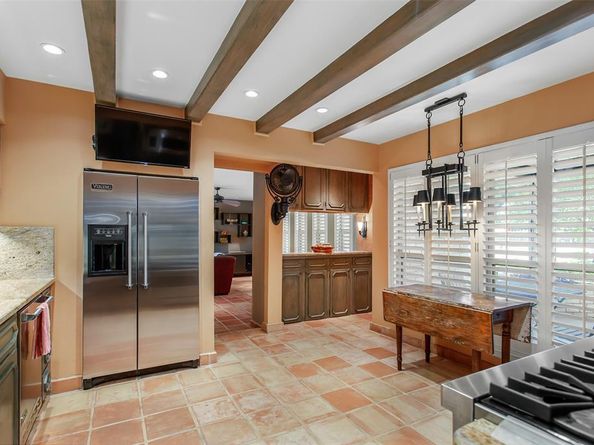 3501  Esplendor Avenue , Irving Texas 75062