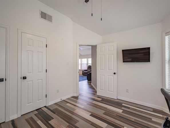 9020  Rock Valley Cove , Dallas Texas 75238