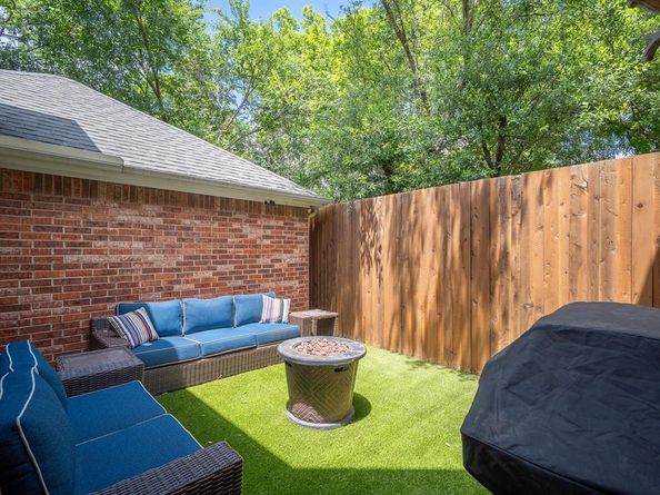 9020  Rock Valley Cove , Dallas Texas 75238