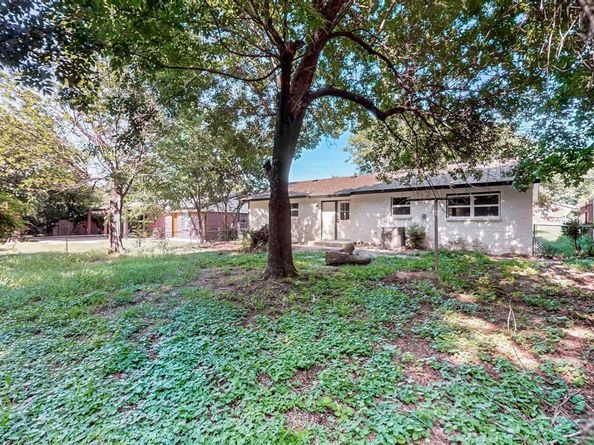 385  Crusader Drive , Dallas Texas 75217