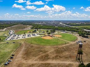 1112  Stonehaven Lane , Crowley Texas 76036