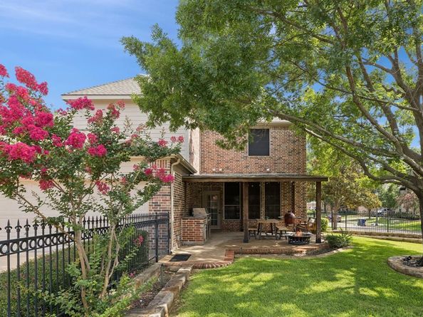 502  Yaupon Drive , Garland Texas 75044