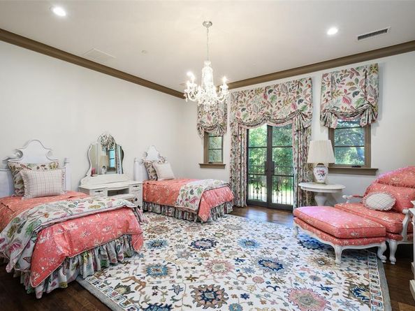 5335  Meaders Lane , Dallas Texas 75229