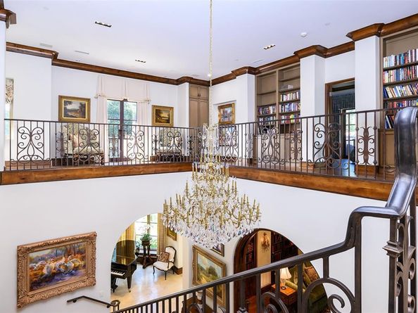 5335  Meaders Lane , Dallas Texas 75229