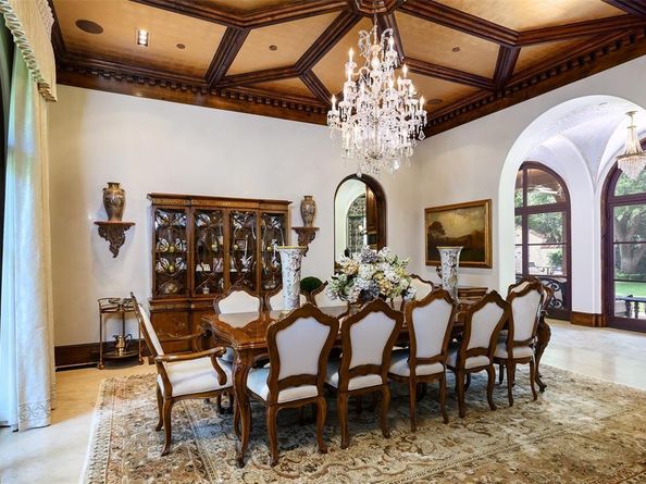 5335  Meaders Lane , Dallas Texas 75229