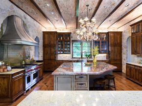 5335  Meaders Lane , Dallas Texas 75229