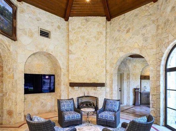 5335  Meaders Lane , Dallas Texas 75229