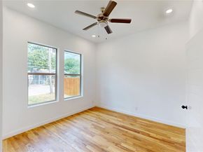 3418  Borger Street , Dallas Texas 75212