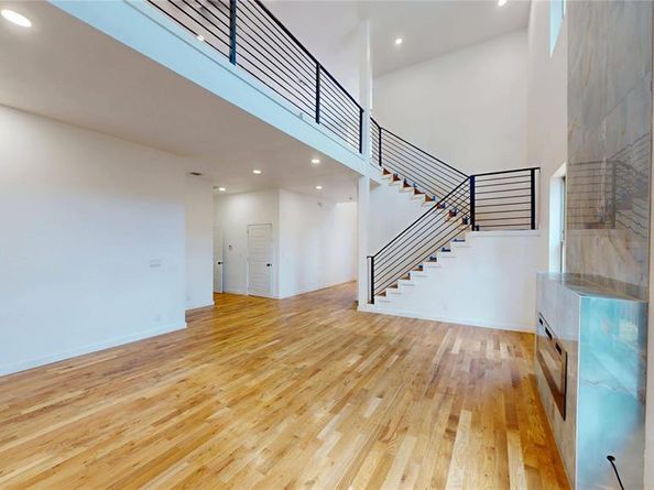 3418  Borger Street , Dallas Texas 75212