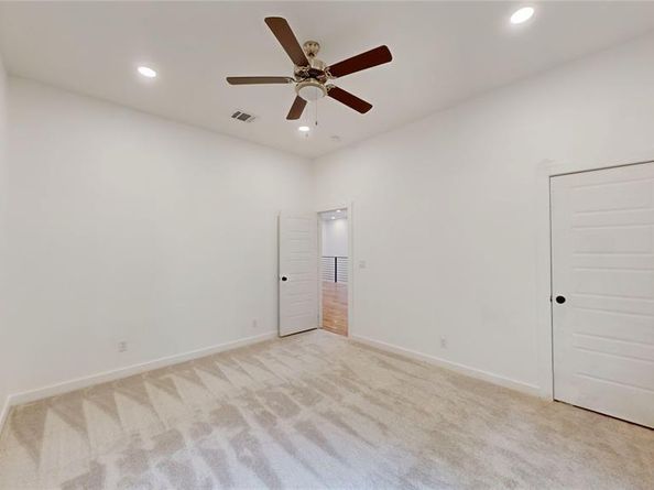 3418  Borger Street , Dallas Texas 75212