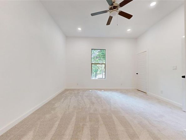 3418  Borger Street , Dallas Texas 75212