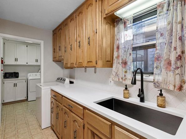 1228  Valentine Street , Hurst Texas 76053